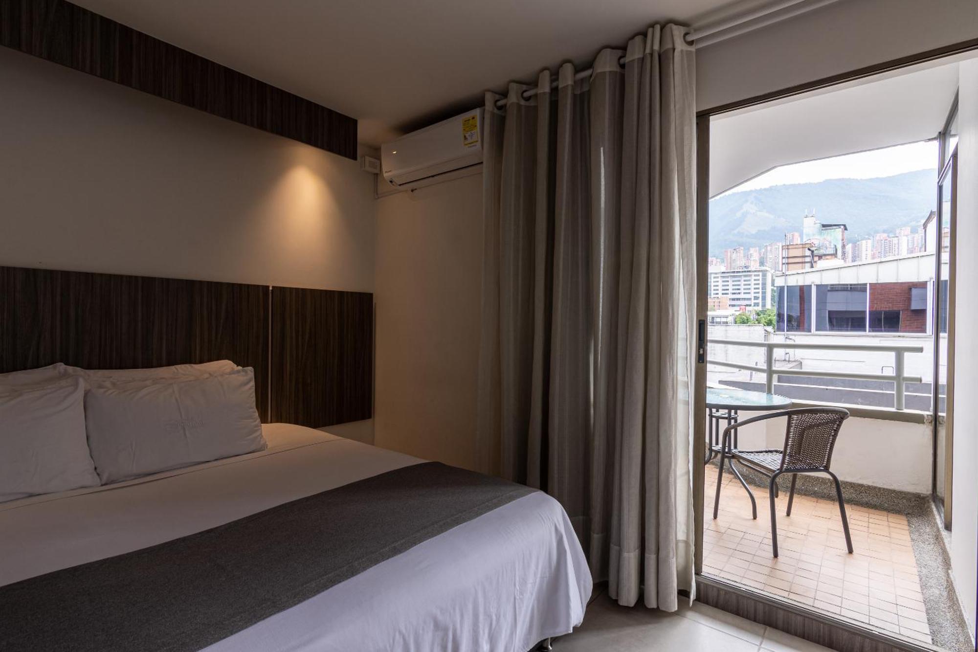 Hotel Torre Poblado Медельин Экстерьер фото